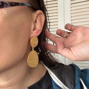 Elegant Gold Drop Earrings